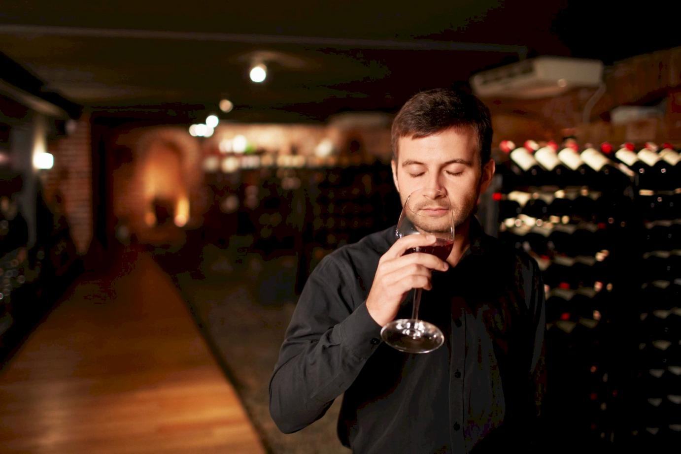 Best Vineyards in Chicago to visit for a Wine Tasting this y