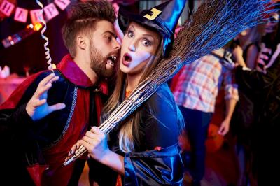 Scream, Dance, and Howl: Chicago's Top 9 Halloween Shindigs