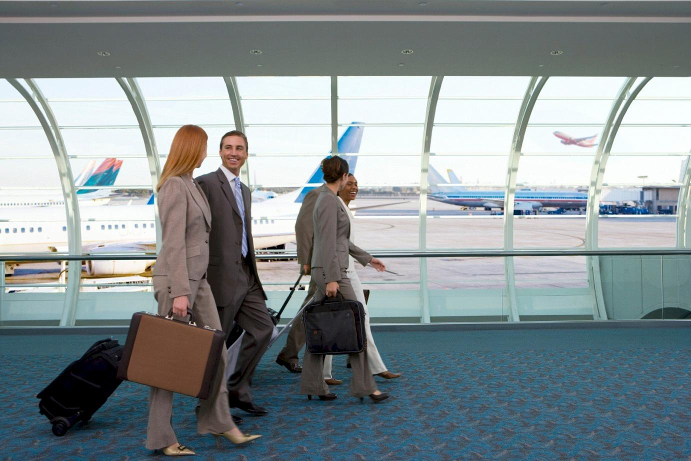 How AI Is Changing Flight Scheduling (and What It Means for Ground Transportation)